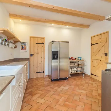 Дом отдыха Dandelion House