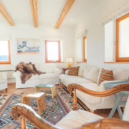 Dandelion House * Podjelje