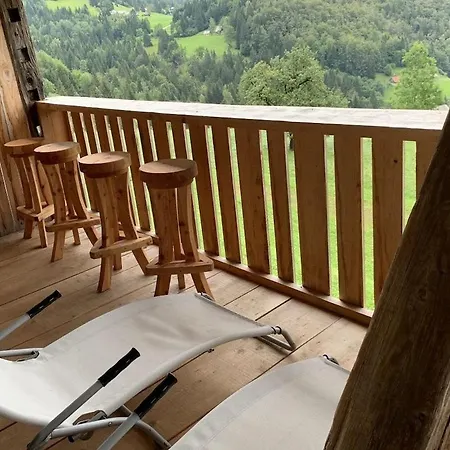 Dandelion House Поджеле