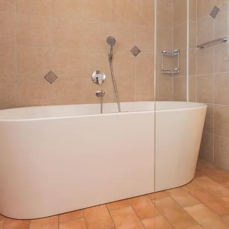 Dandelion House * Поджеле