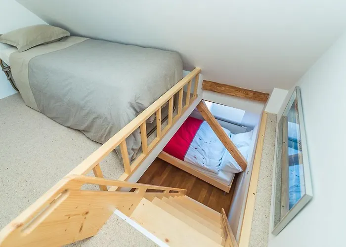 Dandelion House בית נופש Podjelje